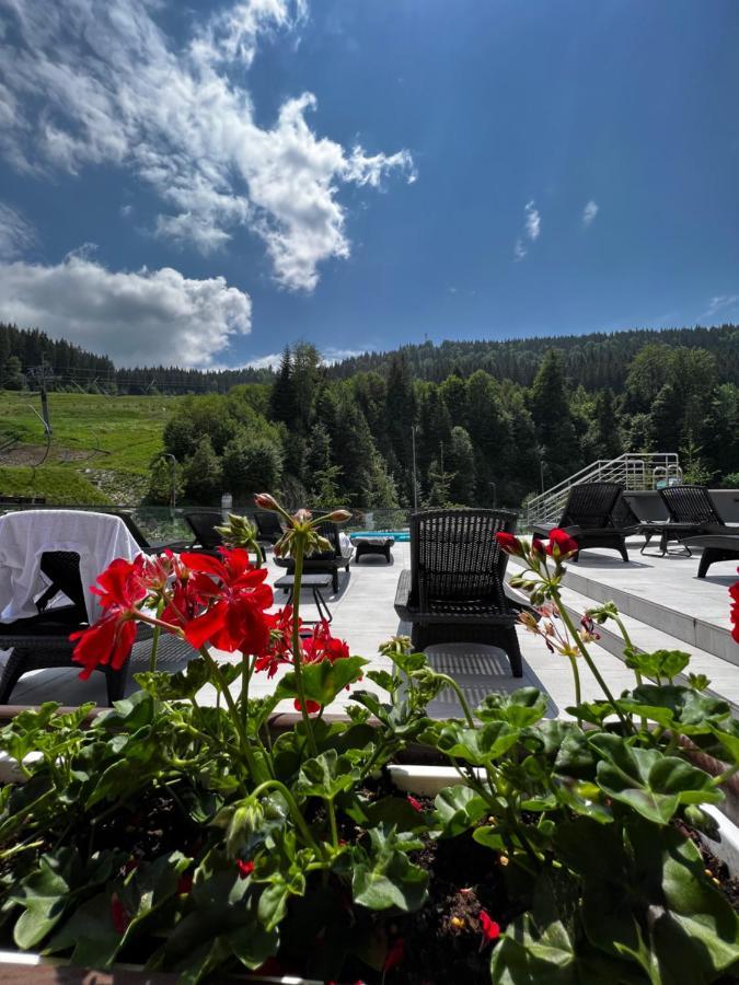 Hotel Skilandhouse Bukovel Extérieur photo